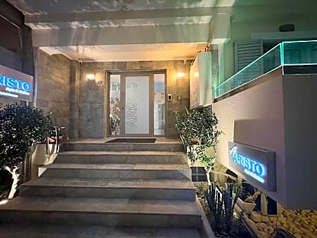 Aristo Apts