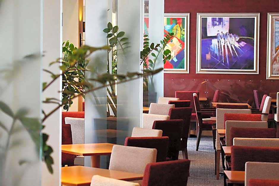 Holiday Inn Express Southampton - M27 J7 By IHG