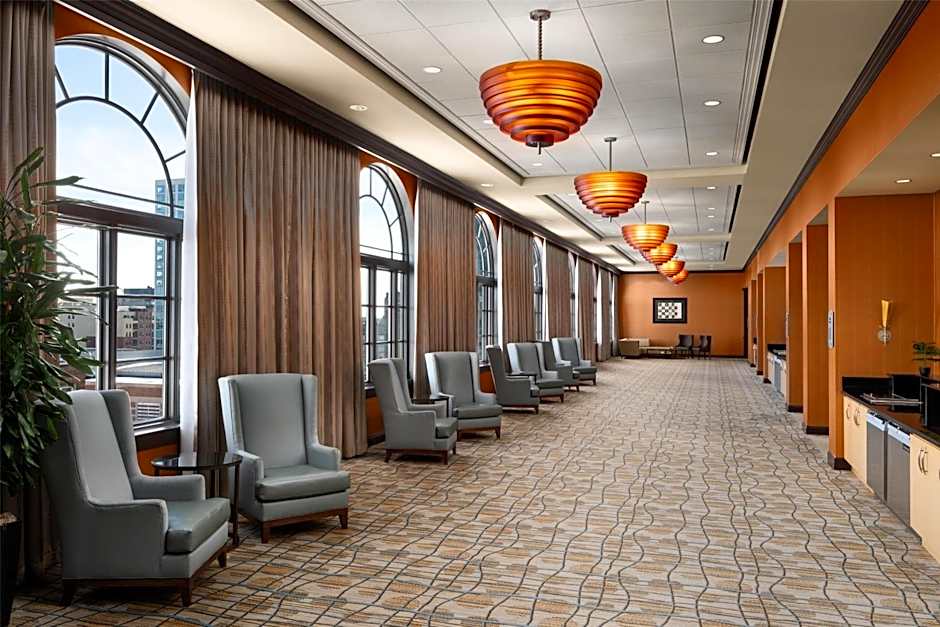 Hilton Orrington / Evanston