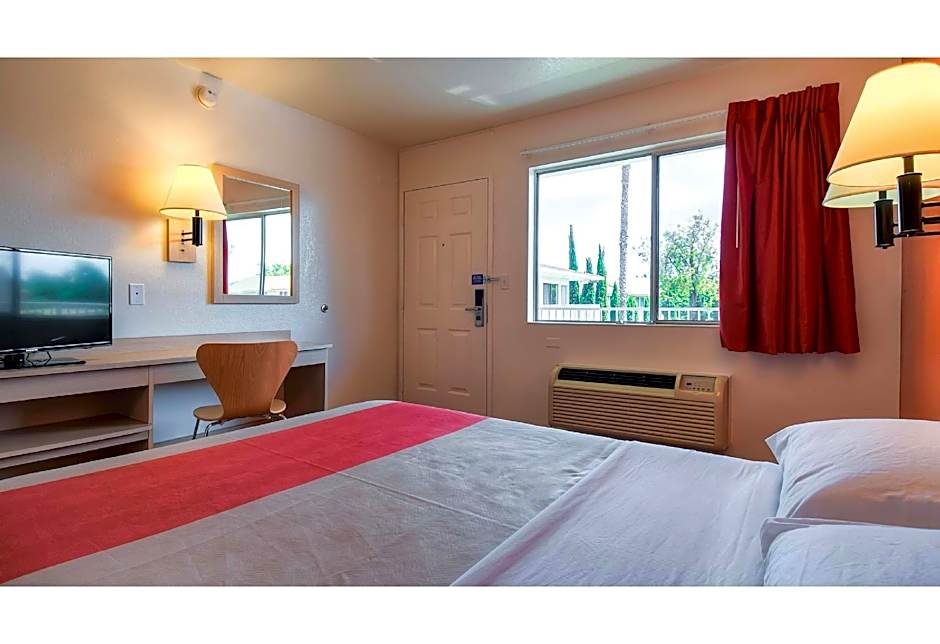 Motel 6 Stanton, CA - Anaheim West