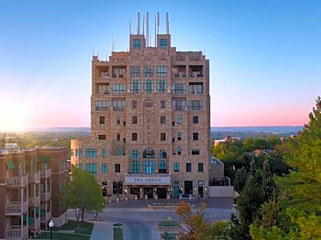 The Oread Lawrence, Tapestry Collection by Hilton