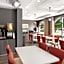 Days Inn & Suites by Wyndham Murfreesboro