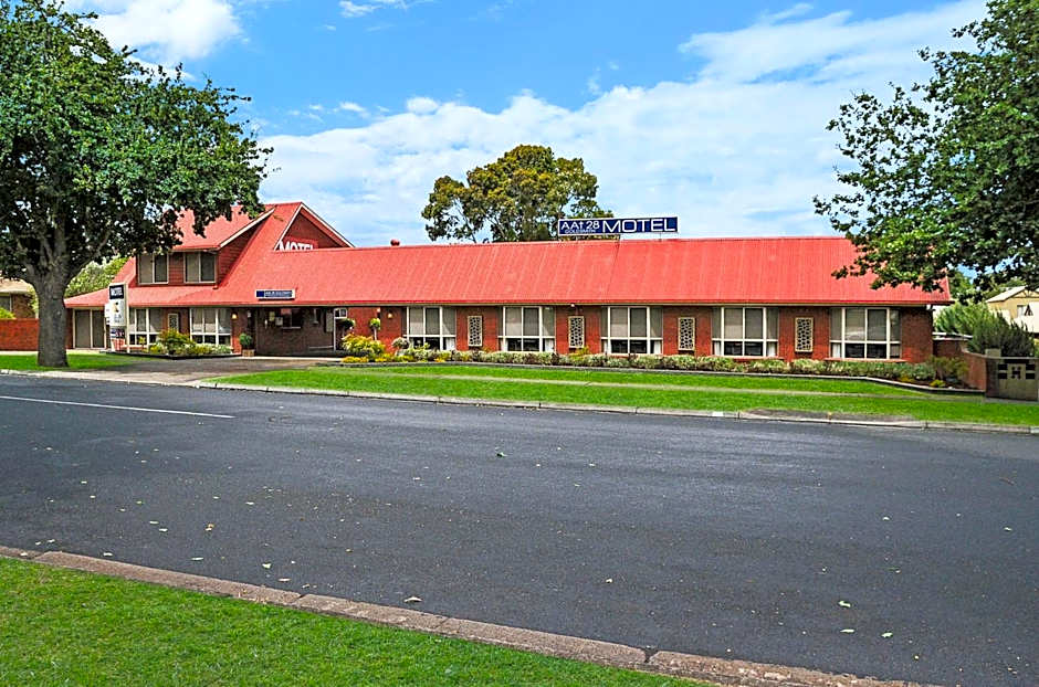 AAt 28 Goldsmith Motel