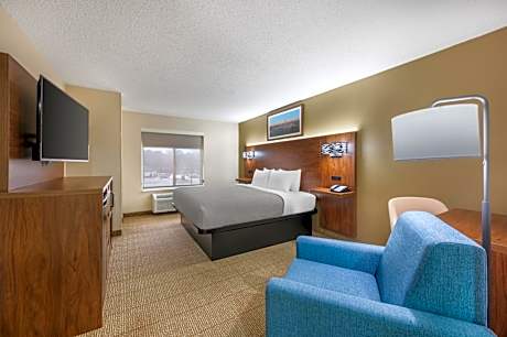 King Room Upper Floor - Accessible/Non-Smoking