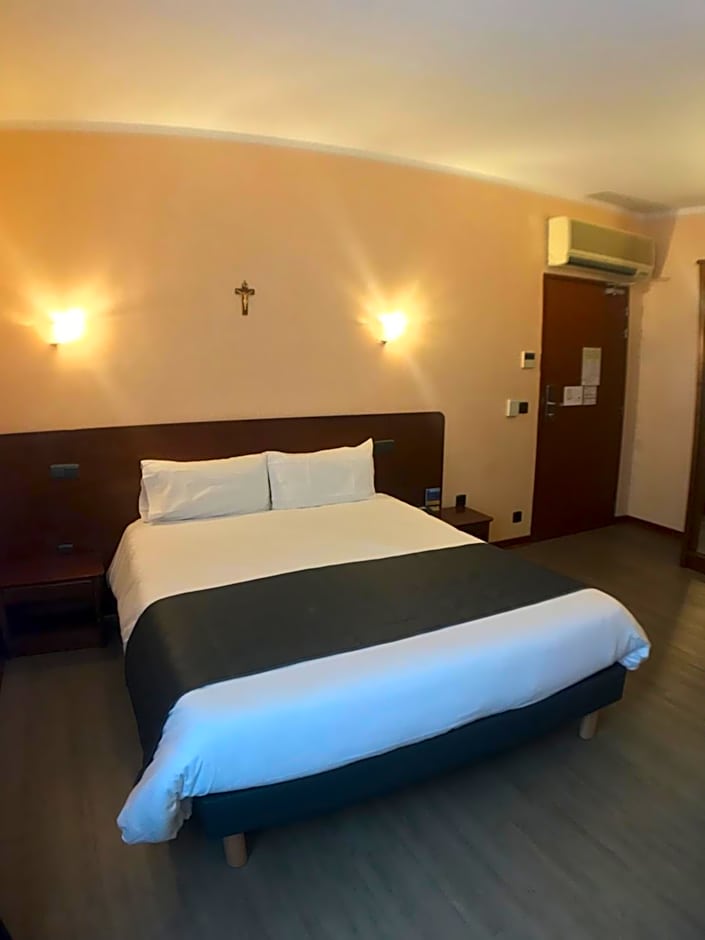 Hôtel Vesuvio