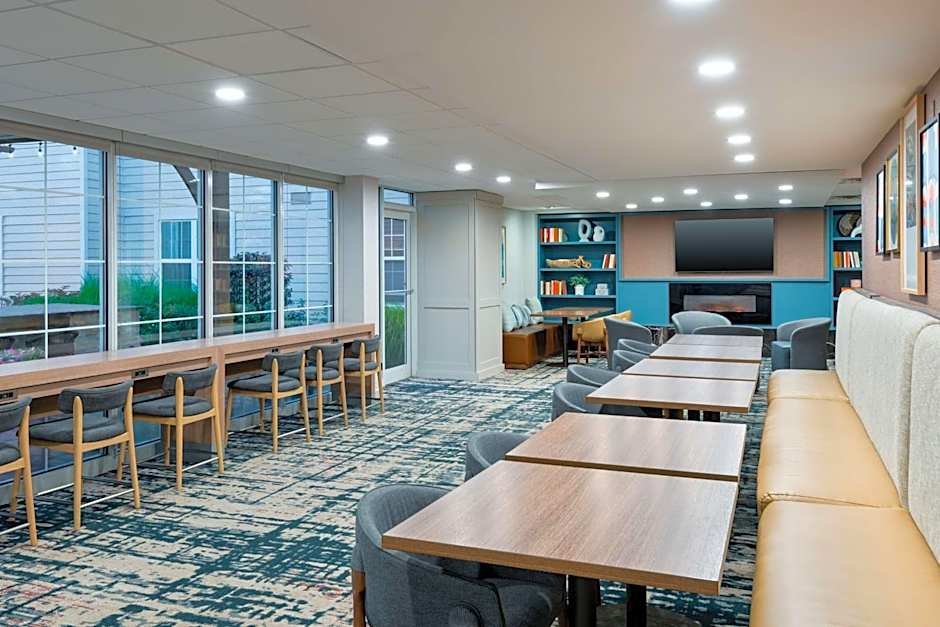 Homewood Suites By Hilton Buffalo-Airport