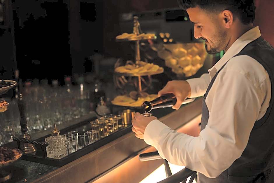 Casa Suzanna Tel-Aviv קאסה סוזנה נחלת בנימין