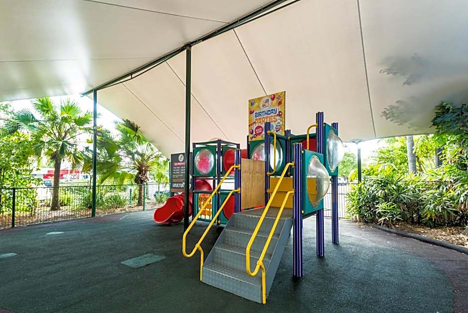 Nightcap at Edge Hill Tavern