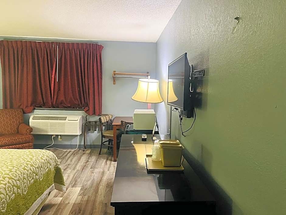 Rodeway Inn Whitehall