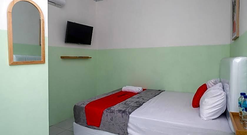 RedDoorz near Tugu Kartasura