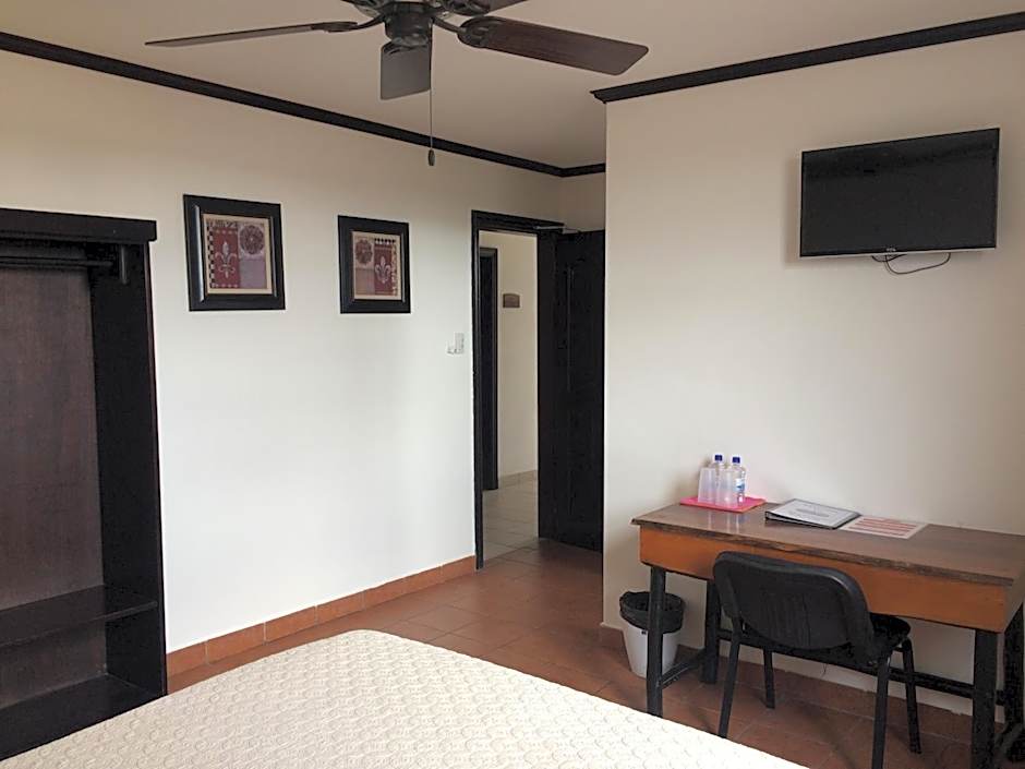 Easy Inn Hotel