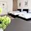 Black Style ROOMS Moravske namesti