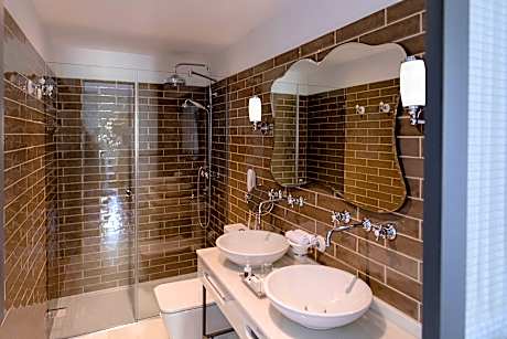 Apartment, 2 Bedrooms (1 King Bed and 2 Twin Beds)