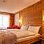 Hotel Holiday