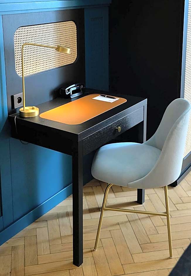 HANNONG Hotel & Wine Bar