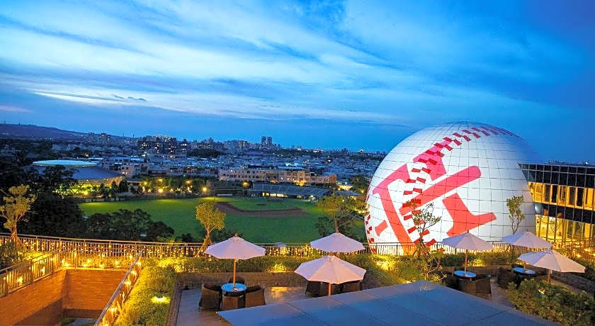 Fame Hall Garden Hotel