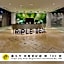 Green World Triple Beds