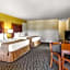 Quality Inn & Suites At Coos Bay