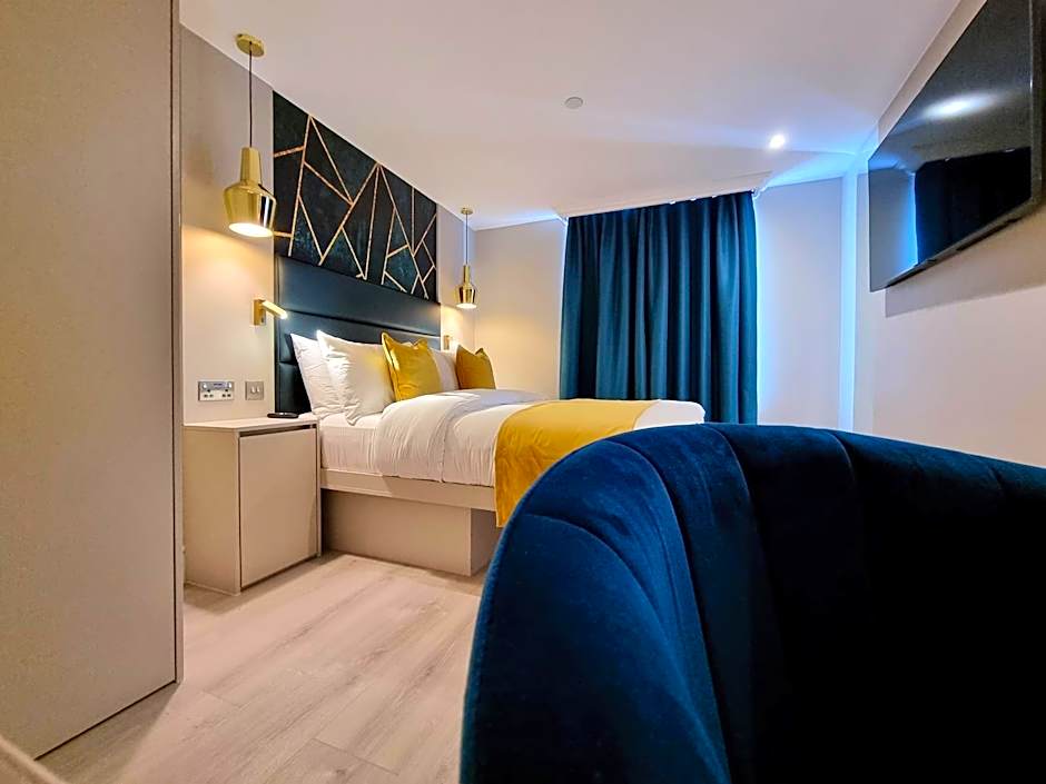 NOX Kensington Gardens