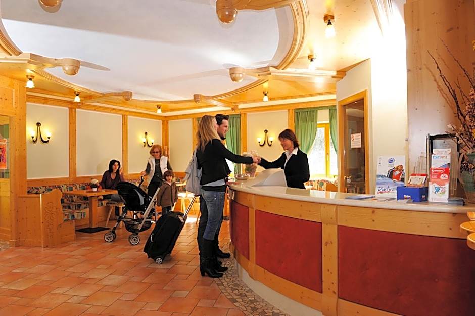 Residence Kristall- Fiemme Holidays