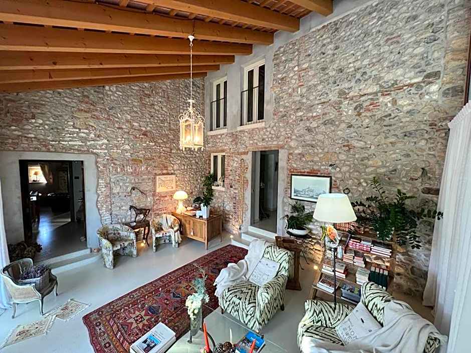 Casa Di Campagna Castello B&B