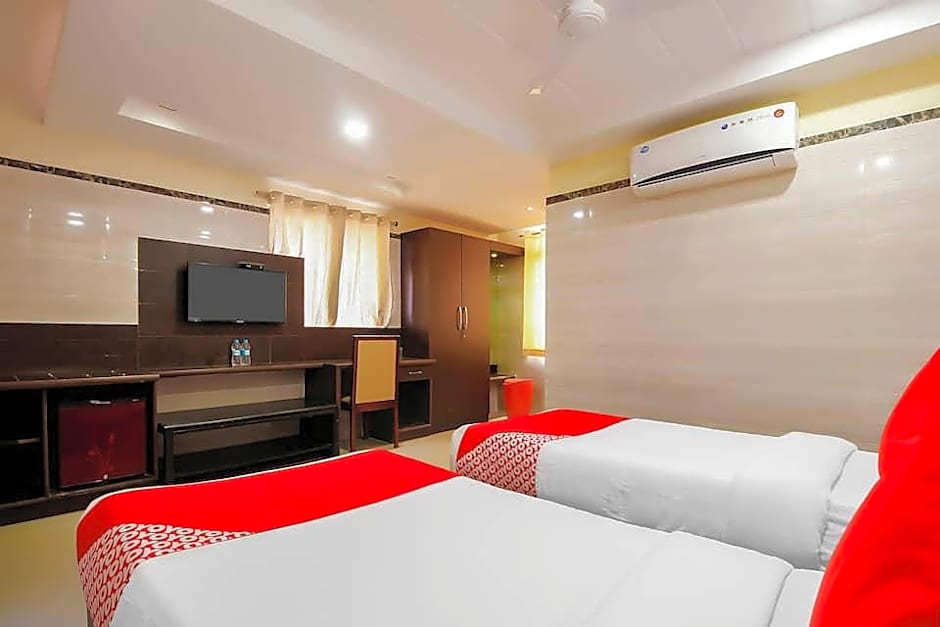 OYO 24397 Flagship 9 Star Hotel Shamshabad – Shamshabad, IA