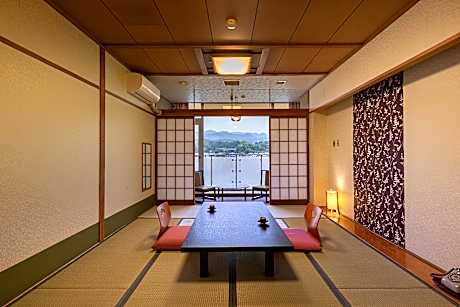Japanese Style Room with 12 Tatami