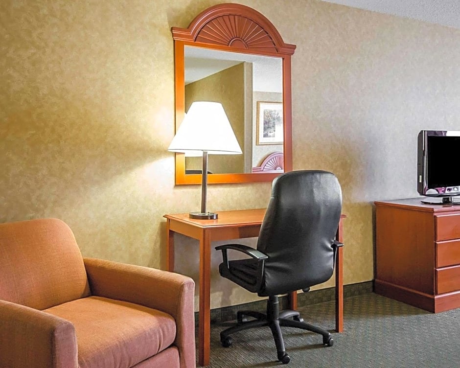 Quality Inn & Suites