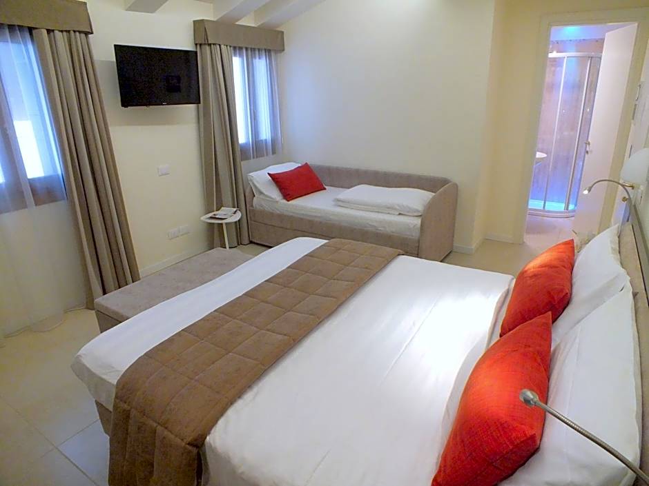 Leone Hotel