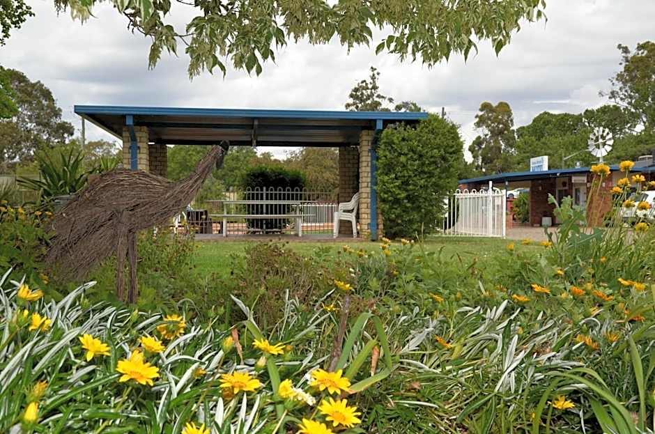 Orana Windmill Motel