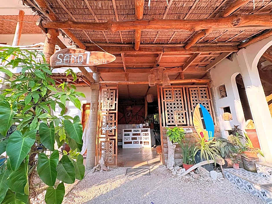 Sand 1 Hostel