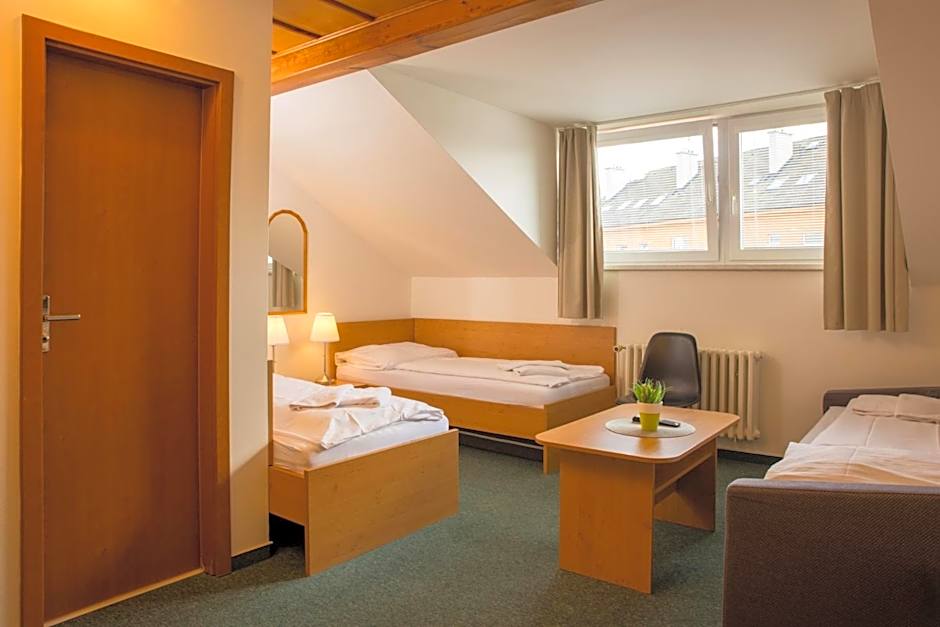 Hotel Kanarek
