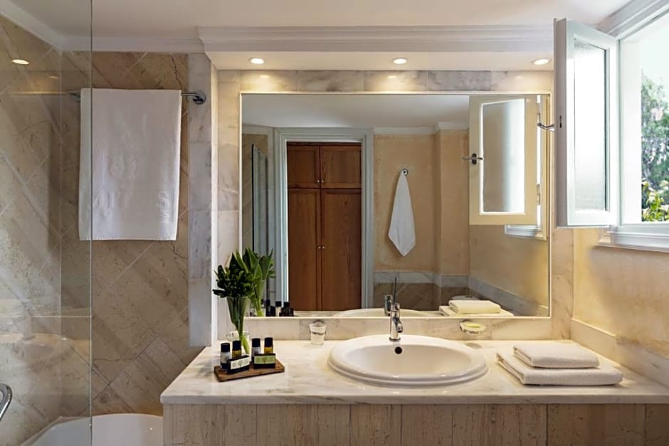 Mitsis Ramira Beach Hotel