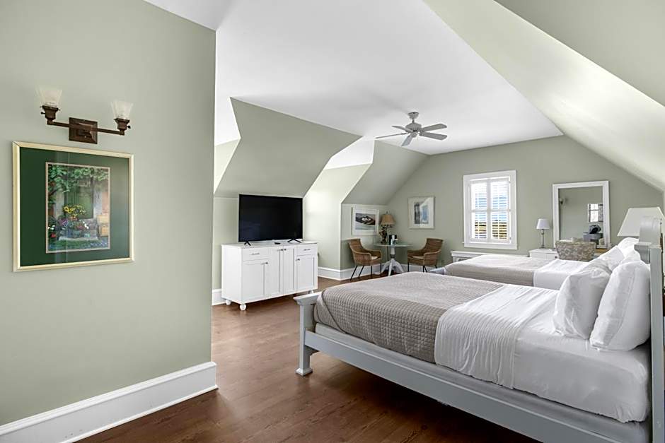 The Tranquil House Inn