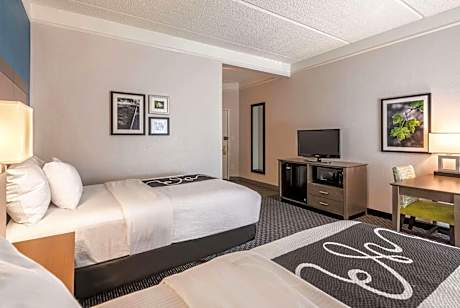 Double Room with Two Double Beds and Roll-In Shower - Mobility and Hearing Access/Non-Smoking