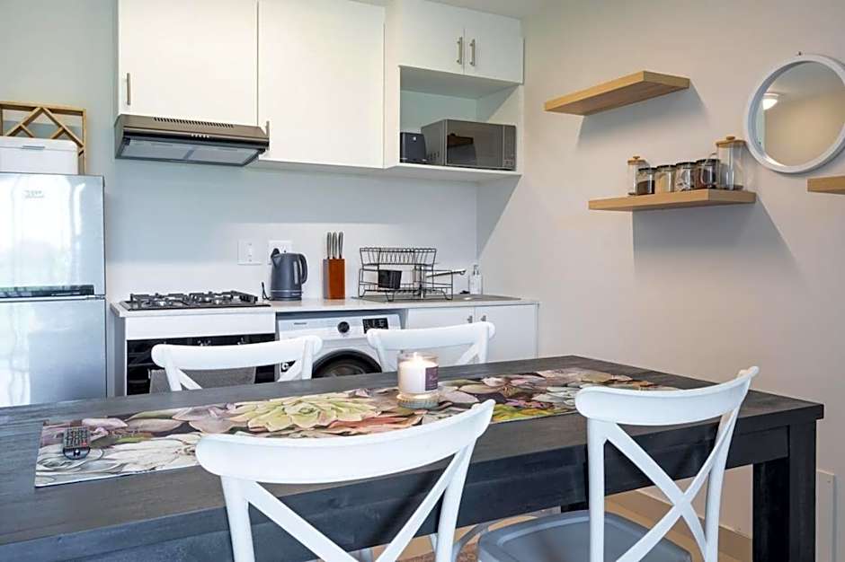 Cute and Cosy Studio Millennial 520