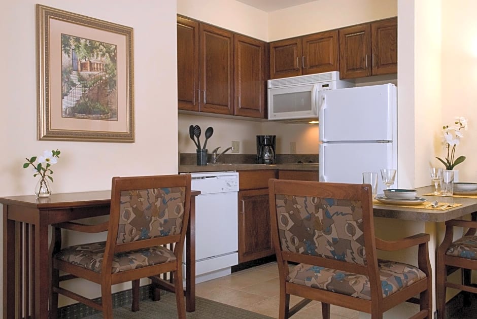 Staybridge Suites Savannah Airport-Pooler