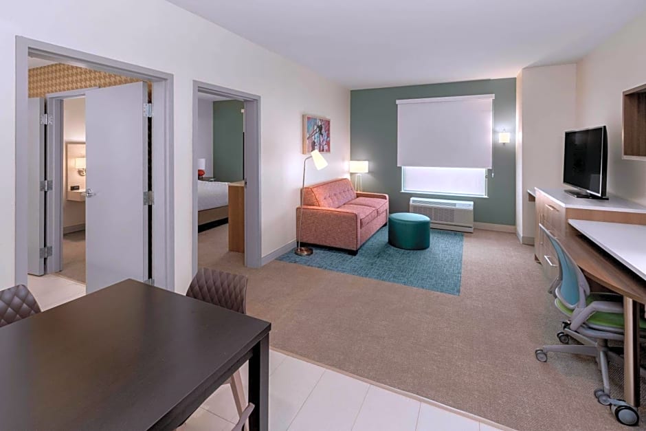 Hawthorn Inn & Suites by Wyndham Kingwood Houston