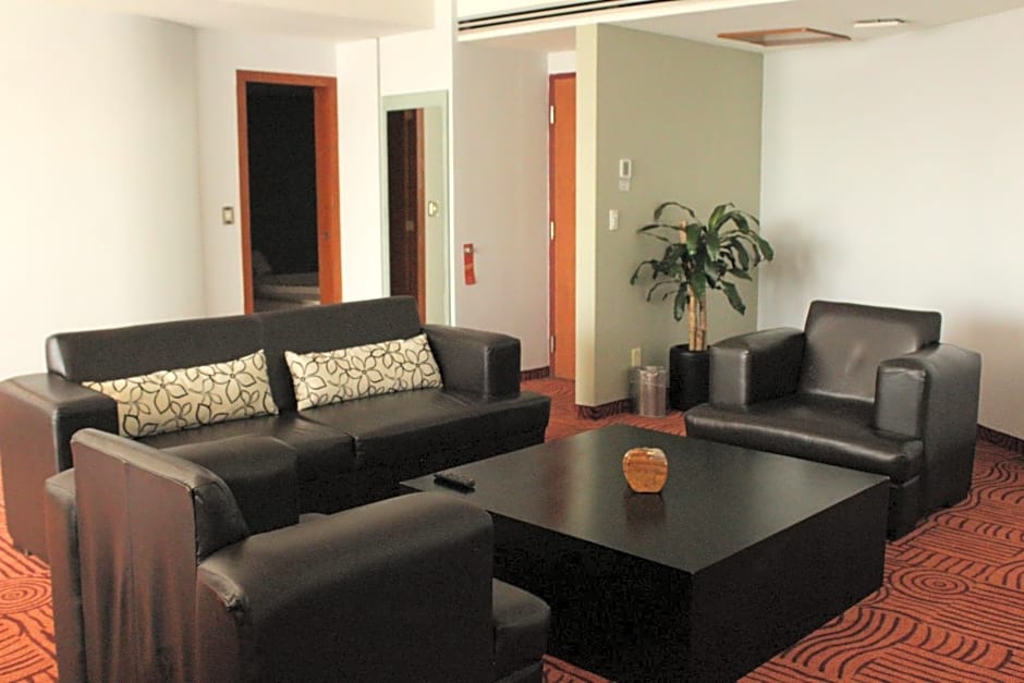 Holiday Inn Puebla Finsa By IHG
