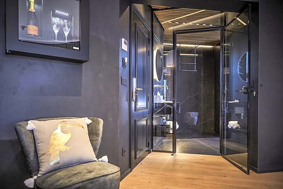 Hotel ONIRO - Luxury Rooms & Wellness Suites