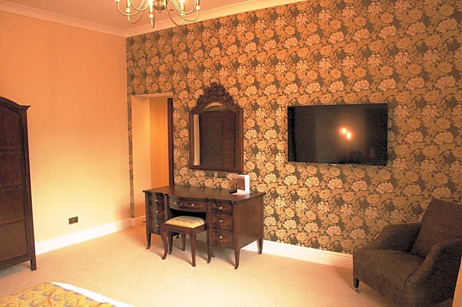 Best Western Plough and Harrow Hotel
