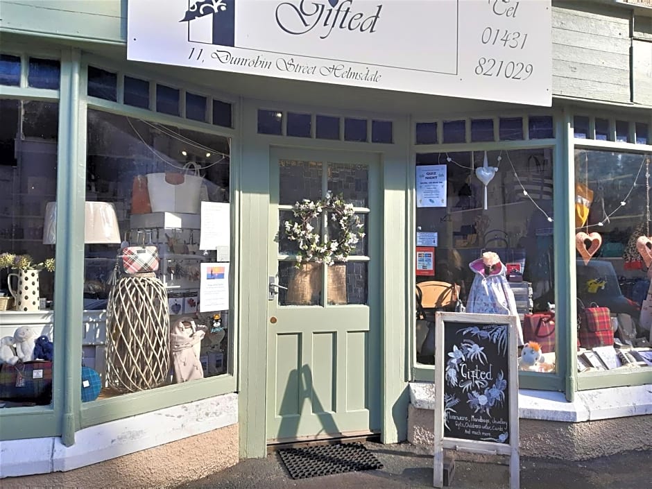 Sea Song, Selkie House