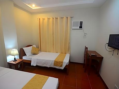 Deluxe Twin