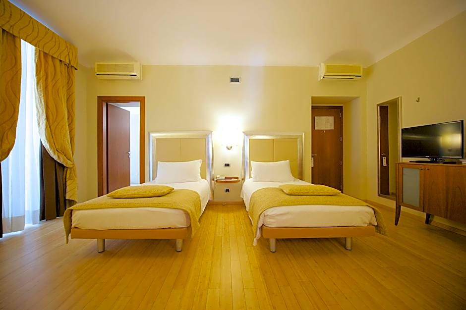 Best Western Crystal Palace Hotel