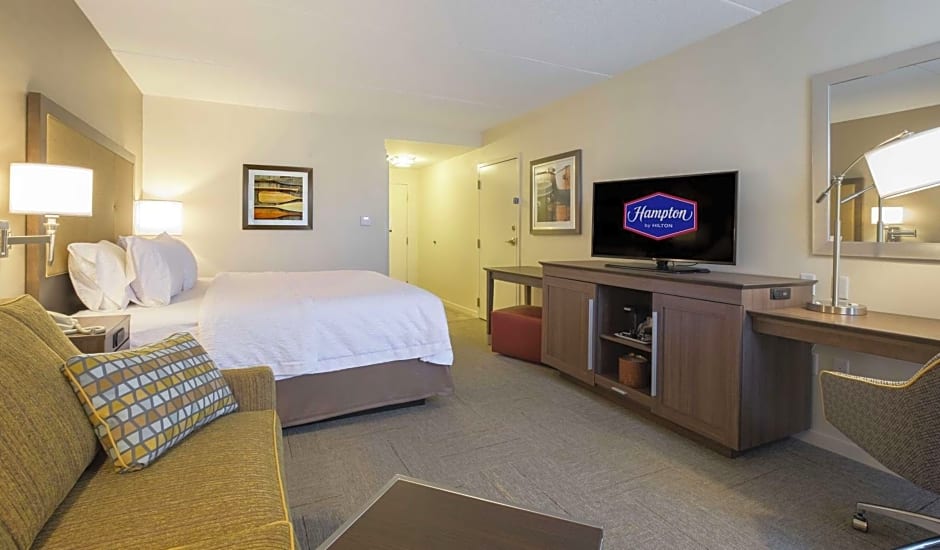 Hampton Inn By Hilton Waterville