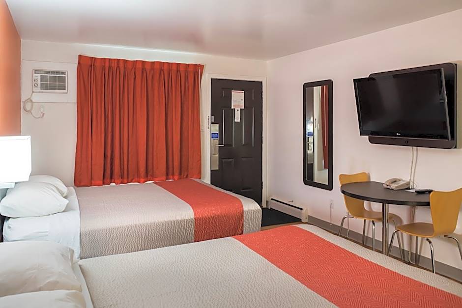 Motel 6-Fort St. John, BC