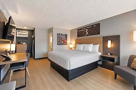 Standard King Room