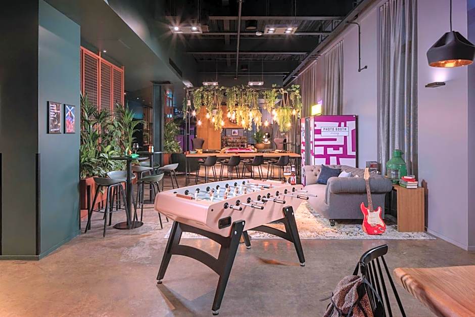 Moxy Glasgow Merchant City