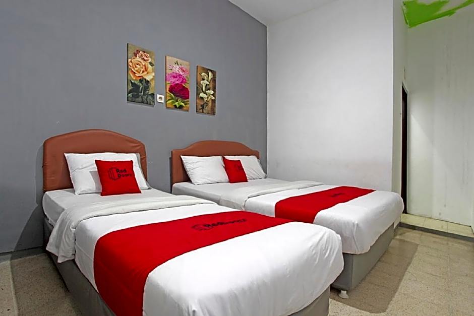 RedDoorz @ Soekarno Hatta 2