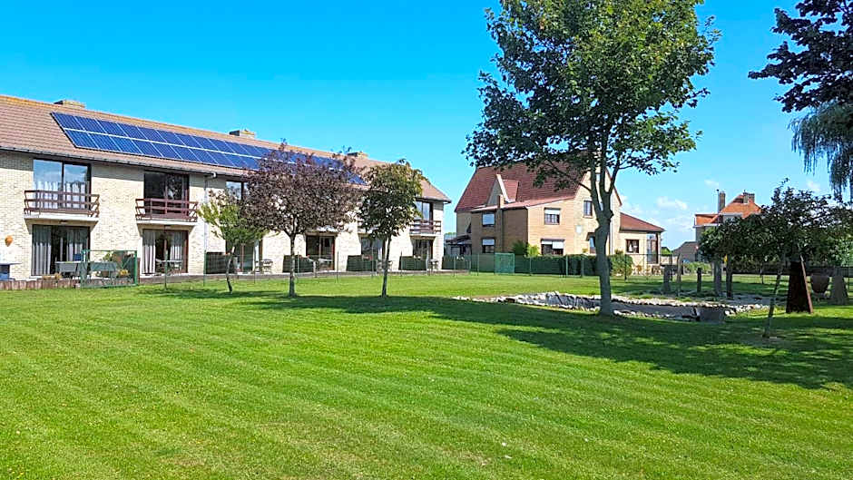 Hotel Westendia and Free Parking Top Breakfast